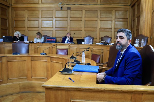 Εξεταστική για ΟΠΕΚΕΠΕ: «Τακτική σιωπής και υπεκφυγής» από Παπά – Ξανά στο προσκήνιο το όνομα Βορίδη