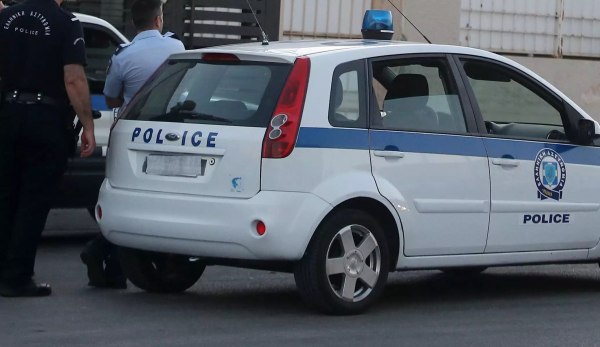 Ρόδος: 37χρονος προσπάθησε να βάλει φωτιά στο Αστυνομικό Μέγαρο – Συνελήφθη στην είσοδο με ένα μπιτόνι βενζίνη