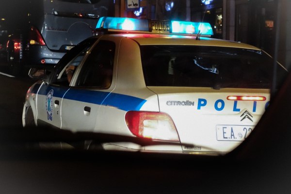 Αστυνομικός εντοπίστηκε νεκρός με τραύμα από πιστόλι