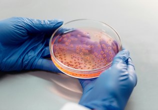 Προειδοποίηση ΠΟΥ για τα ανθεκτικά μικρόβια καθώς η φαρέτρα των αντιβιοτικών εξαντλείται