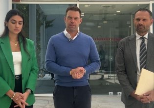 Ο Κασσελάκης κατέθεσε συμπληρωματική αναφορά για τον Αυγενάκη στην ευρωπαϊκή εισαγγελία