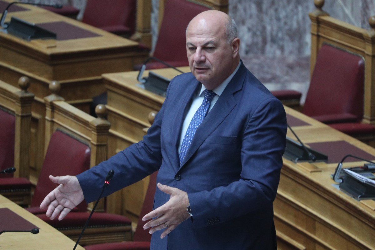 Παραίτηση σύμφωνα με πληροφορίες υπέβαλε ο Κώστας Τσιάρας – Διαψεύδει η κυβέρνηση