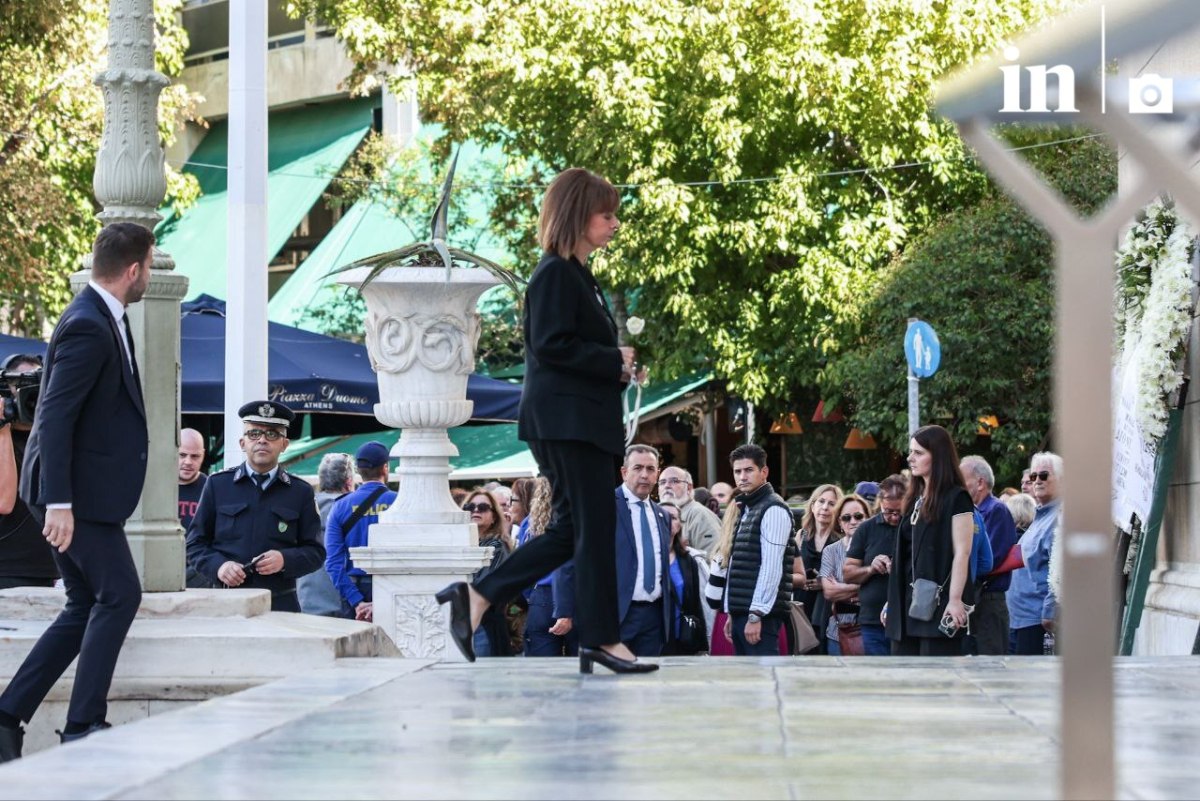 Σακελλαροπούλου για Σαββόπουλο: «Η μνήμη σου θα ζει σε κάθε νότα και λέξη που μας άφησες»