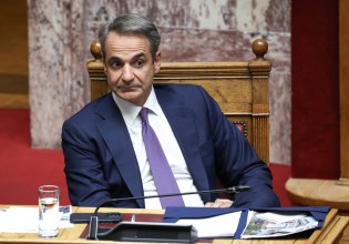 Στριμωγμένος ο Μητσοτάκης: Ξαναπετάει το μπαλάκι σε Δένδια – «Δεν διαφώνησε, τη συνυπέγραψε, θα την ψηφίσει»