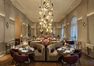 Γιατί οι πλούσιοι δεν αγοράζουν, αλλά ταξιδεύουν;