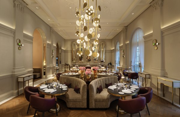 Γιατί οι πλούσιοι δεν αγοράζουν, αλλά ταξιδεύουν;