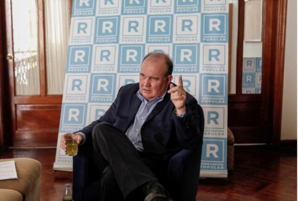 Περού: Ο υπερσυντηρητικός δήμαρχος της πρωτεύουσας παραιτήθηκε για να θέσει υποψηφιότητα στις προεδρικές