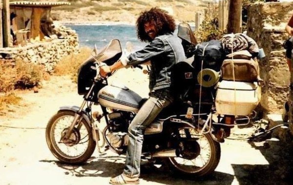 Γιώργος Ψωμόπουλος: Πέθανε ο μάνατζερ των Magic De Spell, η ιστορία του στην ελληνική ροκ σκηνή