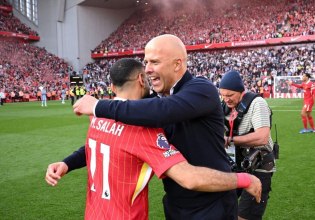 Λίβερπουλ – Γιουνάιτεντ με φόντο τα ρεκόρ: Ένα κυνηγάει ο Σαλάχ, ένα θέλει να γλιτώσει ο Σλοτ (vids, pics)