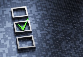 Πώς να μην διαβάζουμε δημοσκοπήσεις