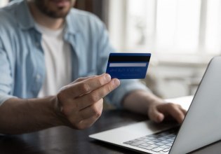 Κοινωνική προστασία: Από ψηφιοποίηση πάμε καλά, από διαφάνεια όχι