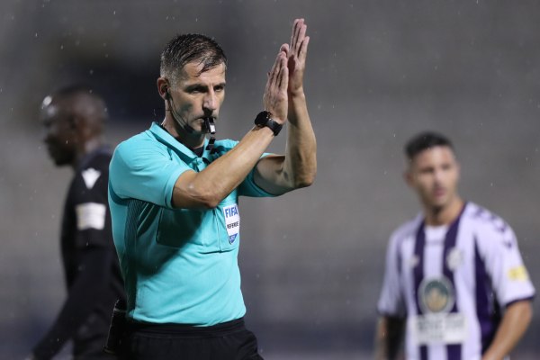 Ενταση Βαλέρι – Σιδηρόπουλου επειδή δεν αποβλήθηκε ο Πιερό