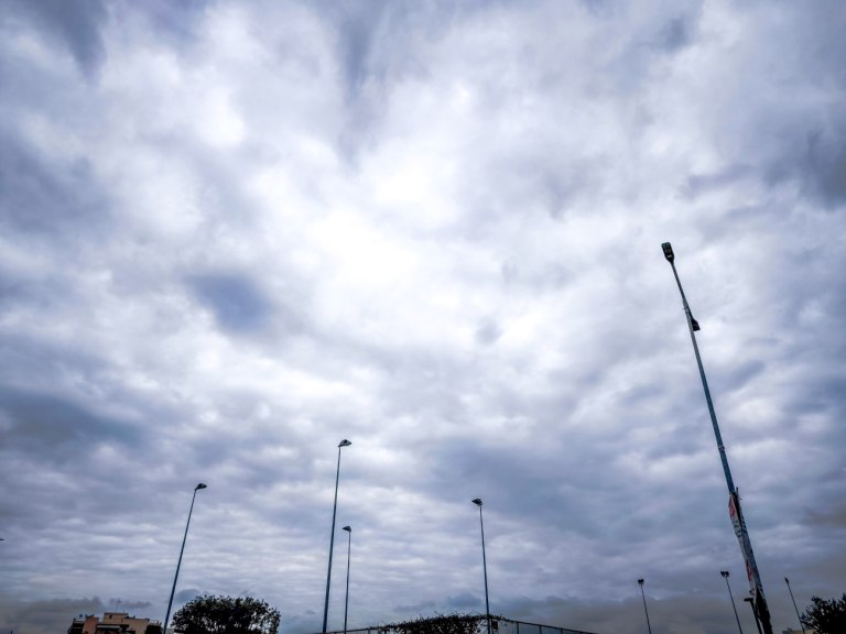 Άστατος ο καιρός την Παρασκευή – Πού θα σημειωθούν καταιγίδες