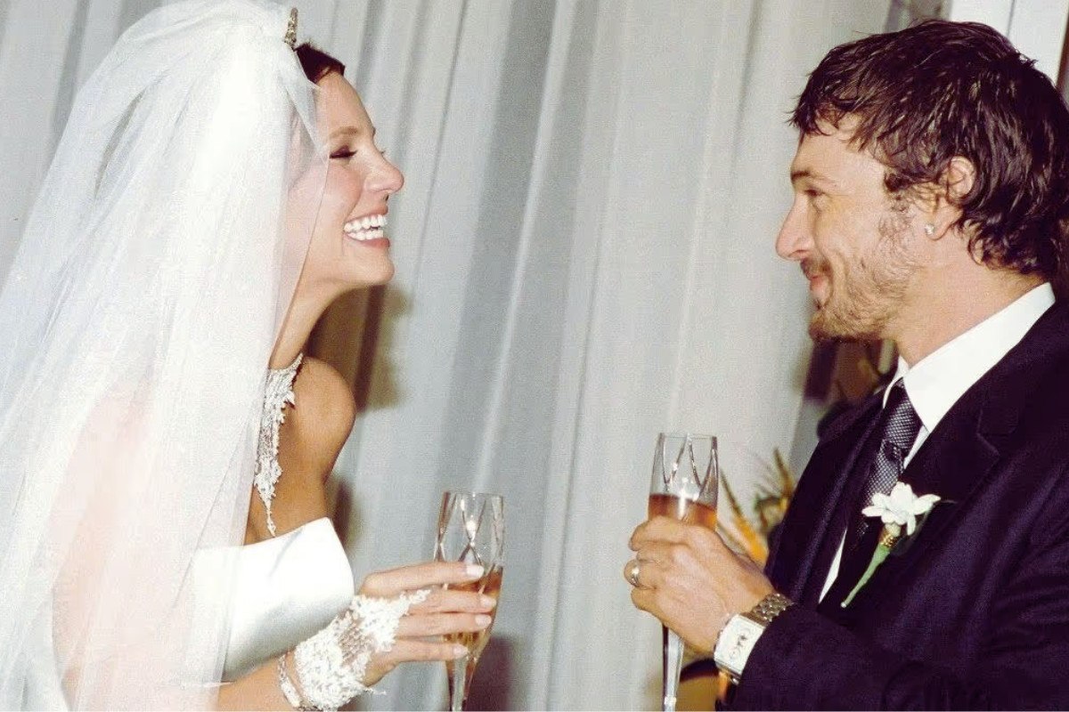 «Σώστε την Μπρίτνεϊ»: Ο Κέβιν Φέντερλαϊν κρούει τον κώδωνα του κινδύνου – Το μαχαίρι, τα περιττώματα, η κηδεμονία και ο φόβος