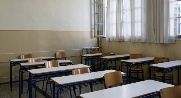 ΔΟΕ: Καταγγέλλει Διευθύντρια σχολείου ότι χτύπησε εκπαιδευτικό – «Χυδαία, βίαιη και απρόκλητη επίθεση»