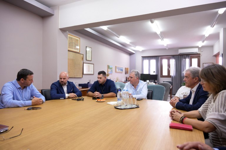 Διπλωματία πόλεων: Ο Δήμος Ιωαννιτών συνδέεται με πόλεις της Κρήτης