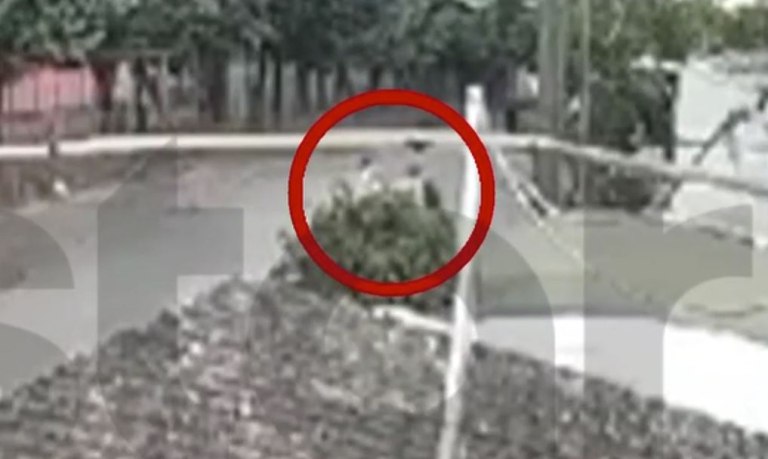 Τρίπολη: Διασωληνωμένος ο 12χρονος που μαχαιρώθηκε από συμμαθητή του – Σοκάρει βίντεο μετά την επίθεση