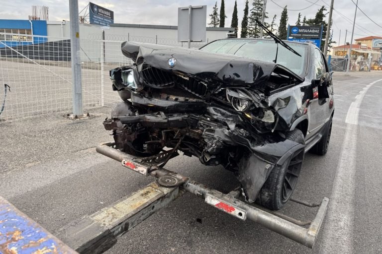 Αφίδνες: Υπό την επήρεια αλκοόλ ο οδηγός του ενός οχήματος που ενεπλάκη στο τροχαίο με τους δύο νεκρούς