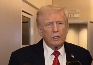 Ο Τραμπ διαβεβαιώνει ότι βρίσκεται σε ισχύ η κατάπαυση του πυρός στη Γάζα παρά το μακελειό του Ισραήλ