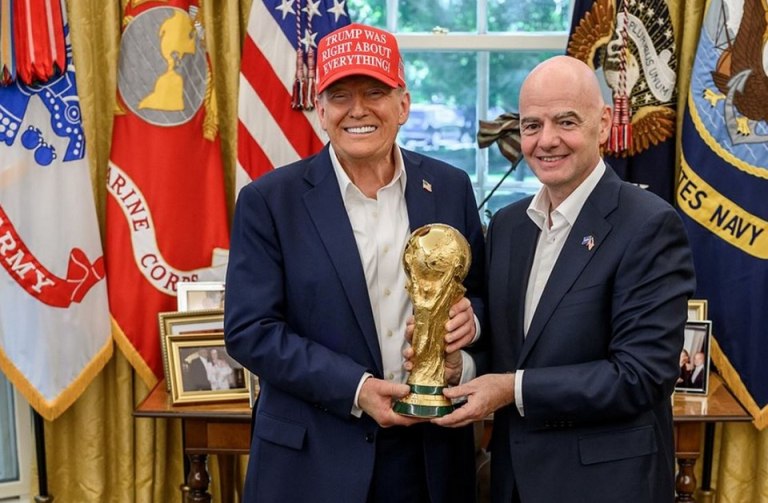 Ο Τραμπ απείλησε ξανά το Μουντιάλ και η FIFA… σφύριξε αδιάφορα