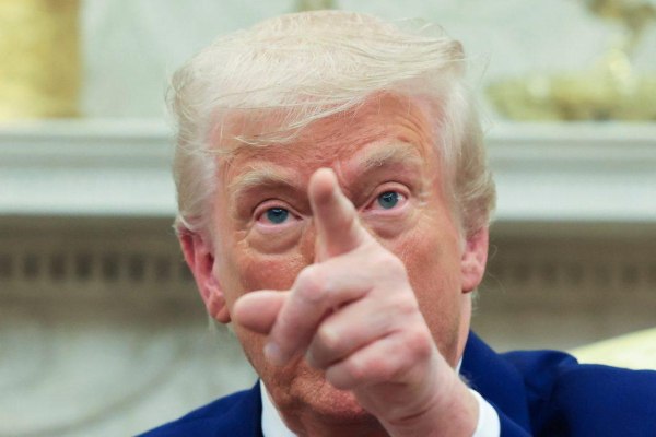 ΗΠΑ: Διευθυντής μουσείο είπε «όχι» στο αίτημα Τραμπ να του δοθεί σπαθί του Αϊζενχάουερ και τον… παραίτησε