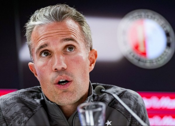 Φαν Πέρσι: «Οπωσδήποτε νίκη με Παναθηναϊκό – Χαίρομαι που δεν θα είναι ο Μπενίτεθ στον πάγκο»