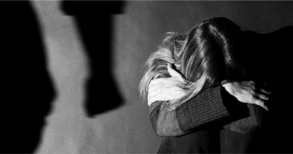 Μάστιγα τα περαστικά ενδοοικογενειακής βίας – Καθημερινές οι καταγγελίες