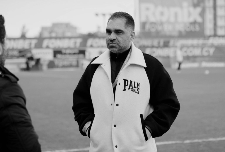 Σοκ στην Κύπρο: Δολοφονήθηκε ο πρώην πρόεδρος της Καρμιώτισσας, Σταύρος Δημοσθένους – Τον πυροβόλησαν στο αμάξι