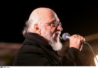 Ο Διονύσης Σαββόπουλος και οι ποιητές