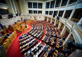 Λιποθύμησε βουλευτής στη Βουλή – Προσωρινή αναστάτωση
