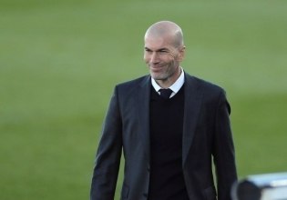 Ο Αρίγκο Σάκι θέλει να δει τον Ζιντάν, στον πάγκο της Γιουβέντους