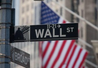 Wall Street: Οι αγορές αγνοούν το shutdown και φτάνουν σε ιστορικά υψηλά