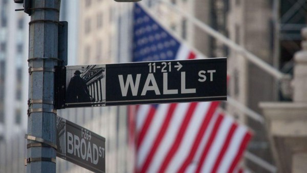 Wall Street: Οι αγορές αγνοούν το shutdown και φτάνουν σε ιστορικά υψηλά