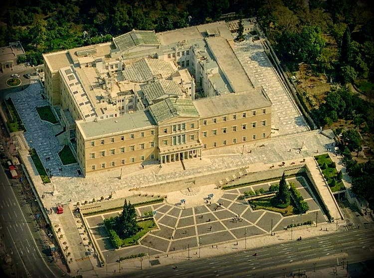 Ανακατατάξεις στο πολιτικό σκηνικό φέρνουν Τσίπρας και Σαμαράς σε δημοσκόπηση της Metron για το Μega