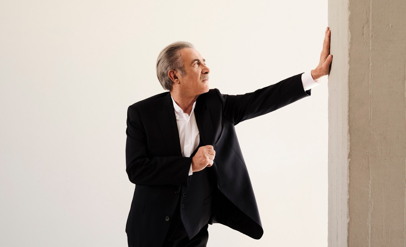 Μουσική πανδαισία στην πρεμιέρα του «Αλ Τσαντίρι Νιουζ» με τον Λάκη Λαζόπουλο