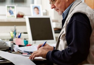 e-ΕΦΚΑ: Ρύθμιση για αναγνώριση πρόσθετου χρόνου ασφάλισης