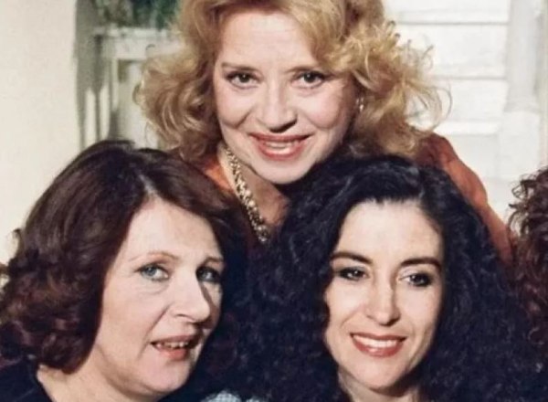 Άννα Κυριακού: Συγκινημένος ο γιος της αποχαιρετά τη μητέρα του – Οι τελευταίες στιγμές της