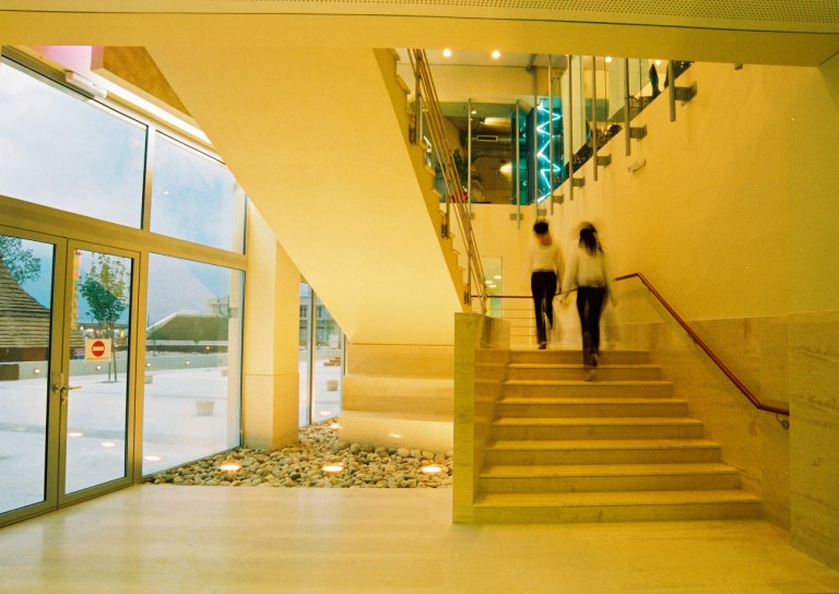 Το Lake Center γίνεται ο τέλειος προορισμός για αγορές και διασκέδαση