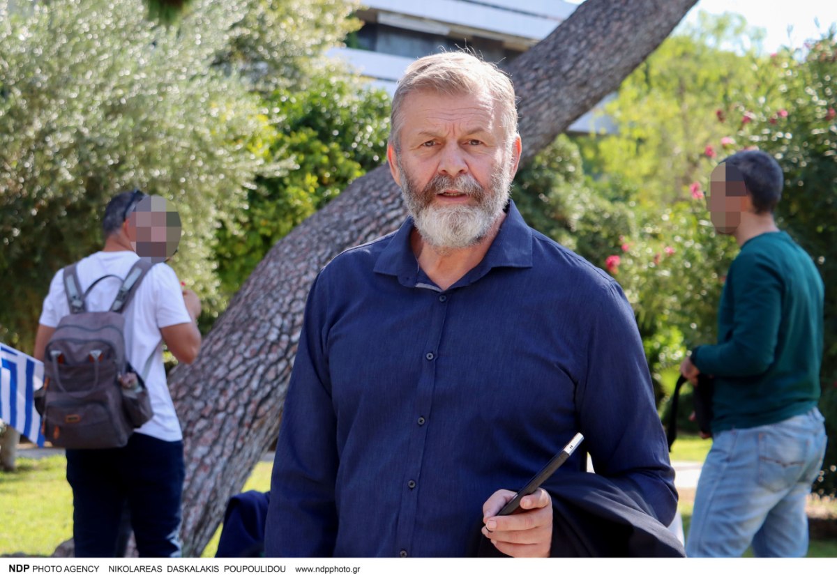 Απόστολος Γκλέτσος: «Κάποιοι σκέφτονται ότι γίνεσαι ηθοποιός με ‘το βρακί στο χέρι’»