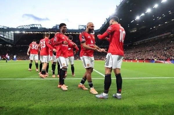 LIVE: Νότιγχαμ Φόρεστ – Μάντσεστερ Γιουνάιτεντ