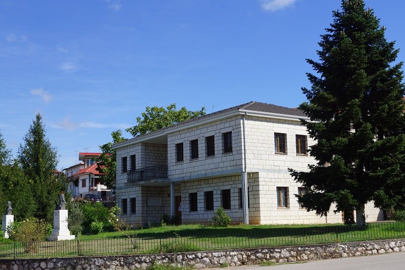 Απόφαση «πιλότος» για τη συνέχιση της λειτουργίας των ΕΛ.ΤΑ.