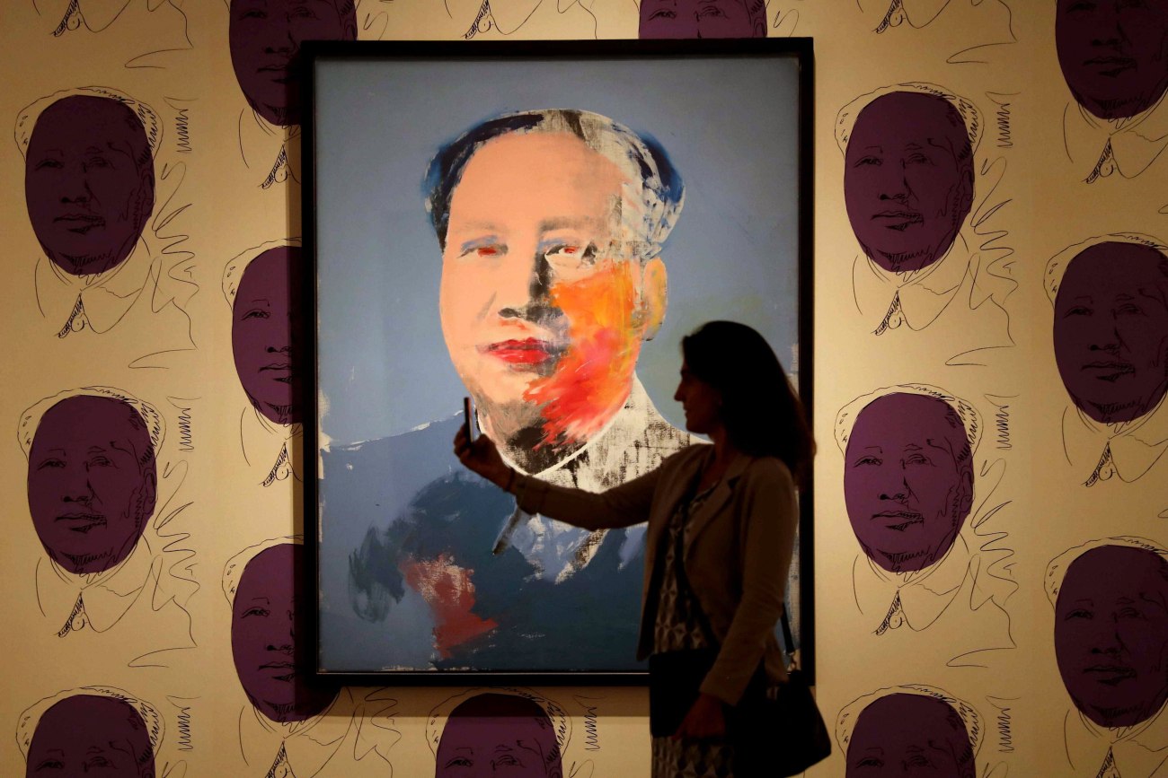 Selfies στα μουσεία: Να βγάλει κανείς ή να μην βγάλει;