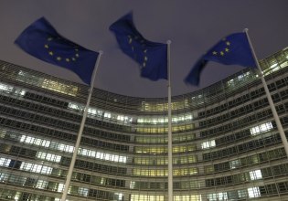 Τέσσερα μηνύματα από τις φθινοπωρινές προβλέψεις της Κομισιόν – Οι δύο δείκτες που φέρνουν ανάπτυξη