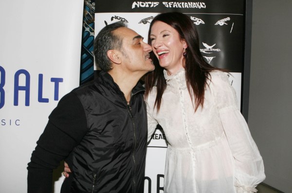 Νότης Σφακιανάκης: Πέθανε η σύζυγός του Κίλι ανήμερα των γενεθλίων του