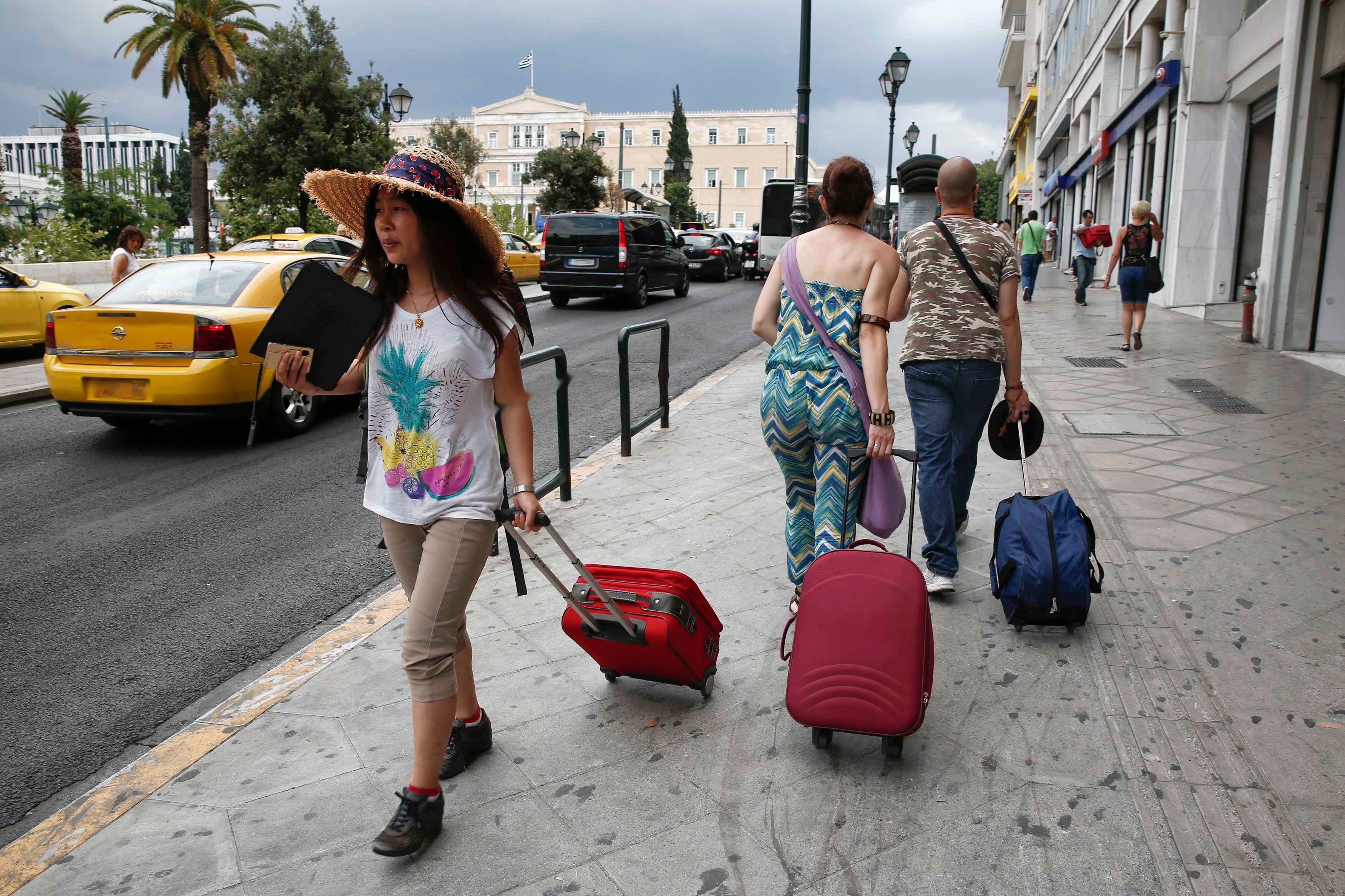 ΤτΕ: Μειώθηκαν τα τουριστικά έσοδα τον Σεπτέμβριο – Πού οφείλεται η πτώση