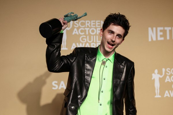 Αλλαγή πορείας: Ο Τιμοτέ Σαλαμέ κέρδισε υποψηφιότητα στα Grammy για το soundtrack του «A Complete Unknown»