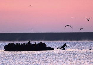 Γαύδος: Νέες διασώσεις προσφύγων και μεταναστών νότια του νησιού – Συνελήφθη 18χρονος διακινητής