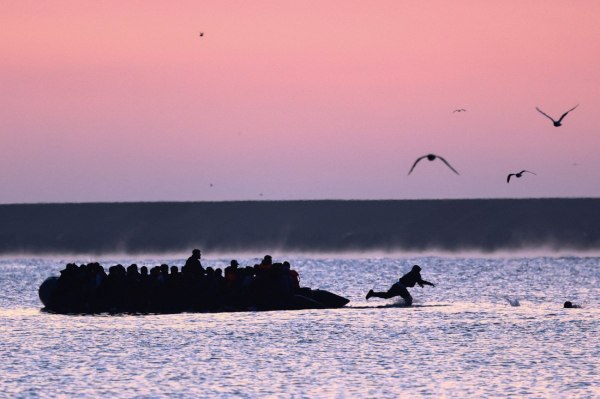 Γαύδος: Νέες διασώσεις προσφύγων και μεταναστών νότια του νησιού – Συνελήφθη 18χρονος διακινητής