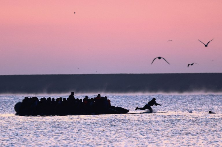 Γαύδος: Νέες διασώσεις προσφύγων και μεταναστών νότια του νησιού - Συνελήφθη 18χρονος διακινητής