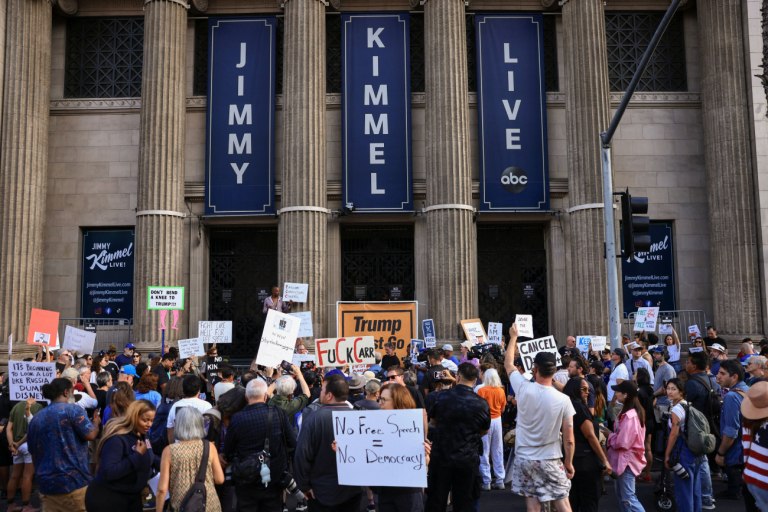 Τραμπ εναντίον Κίμελ: Νέα επίθεση στον παρουσιαστή και στο ABC για την υπόθεση Έπσταϊν